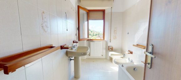 4 غرف نوم منزل في Barga, Italy رقم 296946 30