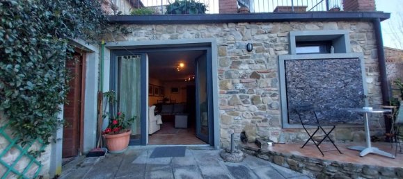 Дом с 5 комнатами в Виккьо, Италия № 159137 27