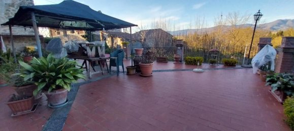 Дом с 5 комнатами в Виккьо, Италия № 159137 30