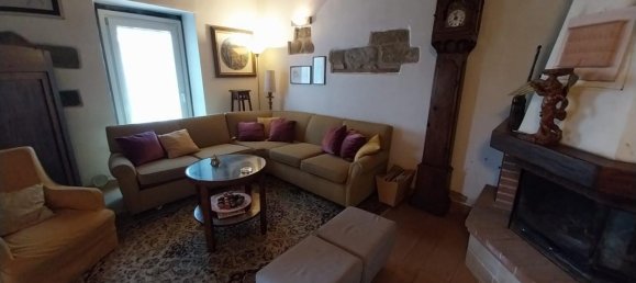 Дом с 5 комнатами в Виккьо, Италия № 159137 20