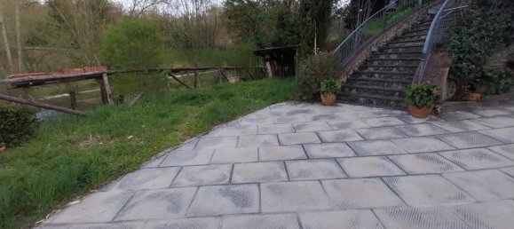 Дом с 5 комнатами в Виккьо, Италия № 159137 3