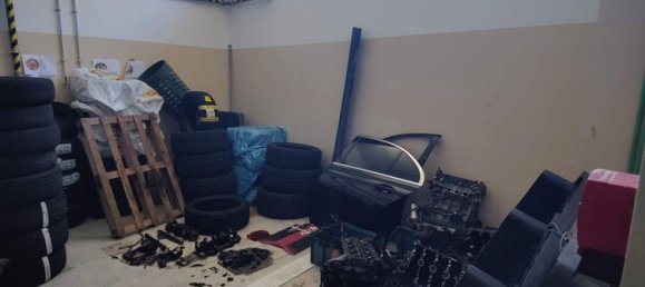 185m² Commercial property in Rome, Italy No. 107749 13