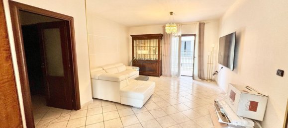 3 bedrooms Apartment in Villaricca, Italy No. 327441 4