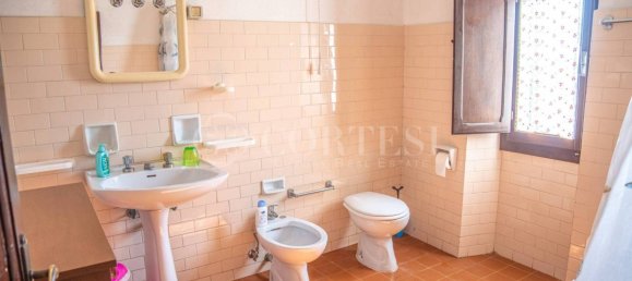 5 rooms Commercial property in Sansepolcro, Italy No. 269805 32