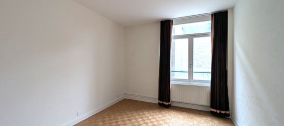 3 bedrooms Apartment in Troyes, France No. 75323 15