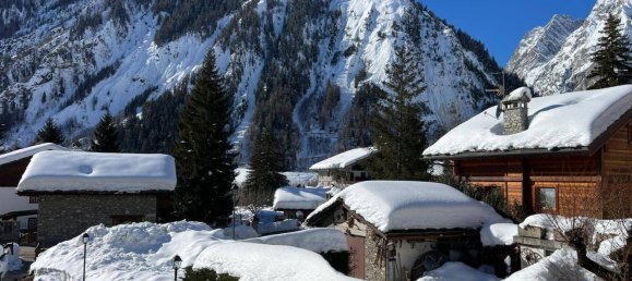 Apartamento de 2 dormitorios en Courmayeur, Italy No. 331996 4
