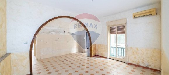 2 bedrooms Apartment in Catania, Italy No. 320351 6