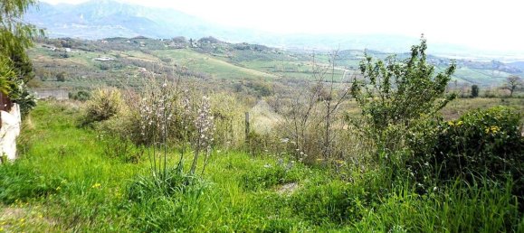 Земельный участок 30000м² в Монтекорвино Пульяно, Италия № 232912 6