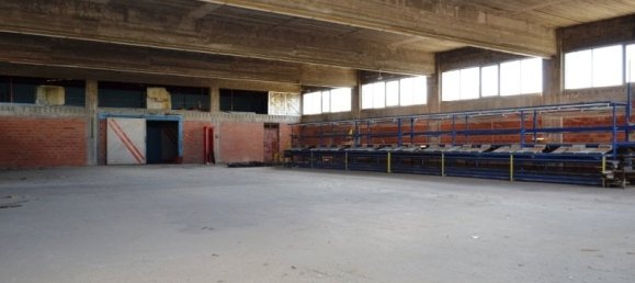 1800m² Property in Thessaloniki, Greece No. 7439 6