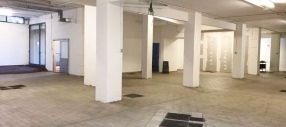 434m² Commercial property in Florence, Italy No. 91374 5