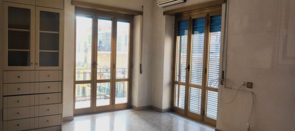 3 Schlafzimmer Wohnung in Ercolano, Italy, Nr. 347472 15