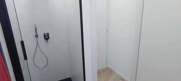 Квартира с 2 комнатами в Лиссоне, Италия № 334555 17