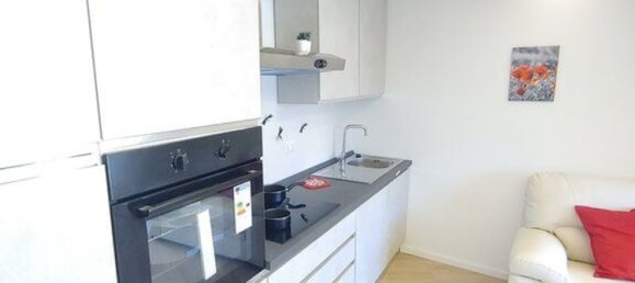 Квартира с 2 комнатами в Лиссоне, Италия № 334555 7