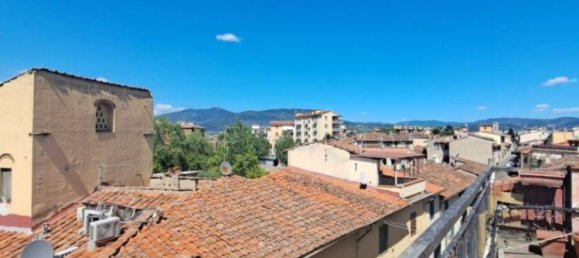 3 Schlafzimmer Haus in Florence, Italy, Nr. 306081 7