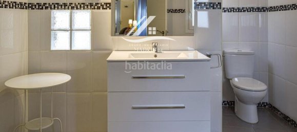 Apartamento de 3 dormitorios en Madrid, Spain No. 97129 8