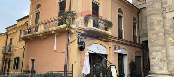 Propiedad comercial de 1 habitación en Lanciano, Italy No. 41868 7