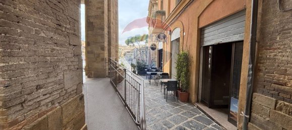 Propiedad comercial de 1 habitación en Lanciano, Italy No. 41868 10