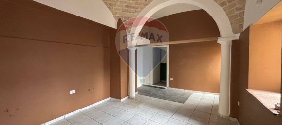 Propiedad comercial de 1 habitación en Lanciano, Italy No. 41868 15