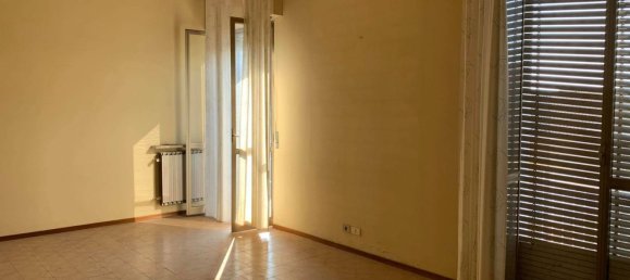 3 Schlafzimmer Wohnung in Mede, Italy, Nr. 365309 3