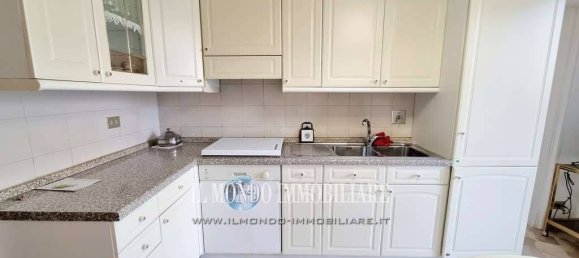 2 bedrooms Apartment in Florence, Italy No. 324438 32