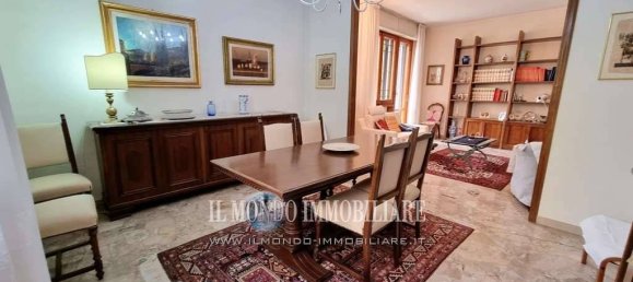 2 bedrooms Apartment in Florence, Italy No. 324438 24