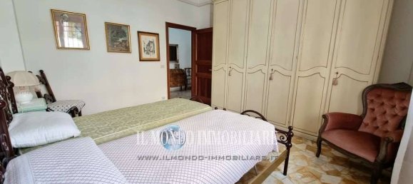 2 bedrooms Apartment in Florence, Italy No. 324438 38