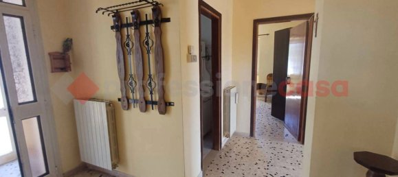 2 bedrooms Apartment in Ceprano, Italy No. 283907 3