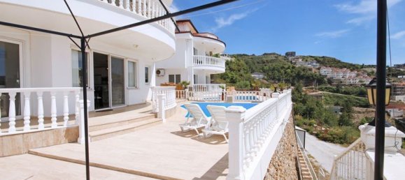 Villa de 5 habitaciónes en Kargicak, Turkey No. 17299 8