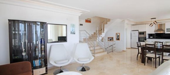 Villa de 5 habitaciónes en Kargicak, Turkey No. 17299 11