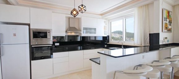 Villa de 5 habitaciónes en Kargicak, Turkey No. 17299 19