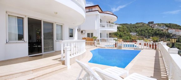 Villa de 5 habitaciónes en Kargicak, Turkey No. 17299 9