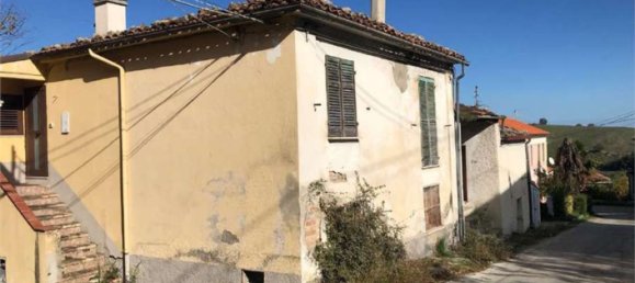 Apartamento de 3 habitaciónes en Montebello di Bertona, Italy No. 33778 2