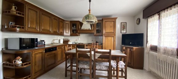 6-Zimmer Haus in Correzzola, Italy, Nr. 219811 18