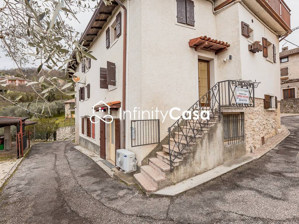 2 غرف نوم منزل في Caprino Veronese, Italy رقم 189049