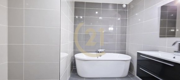 2 bedrooms House in Houilles, France No. 180874 6