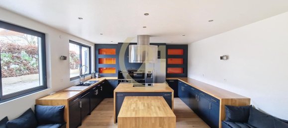 2 bedrooms House in Houilles, France No. 180874 2