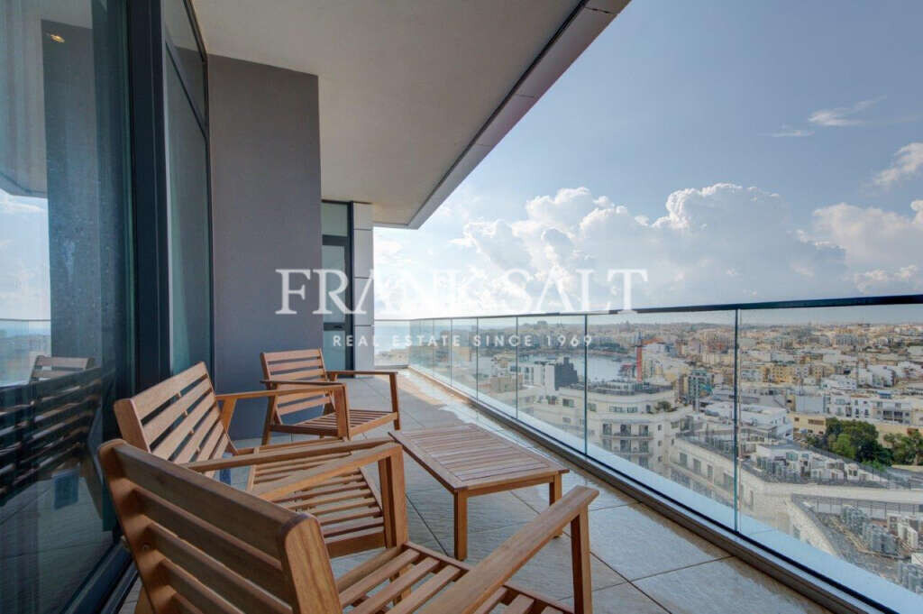 3 bedrooms Apartment in Saint Julian's, Malta No. 10205