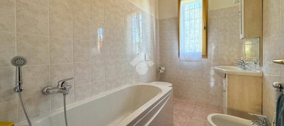 Apartamento de 2 dormitorios en Casatenovo, Italy No. 3723 22