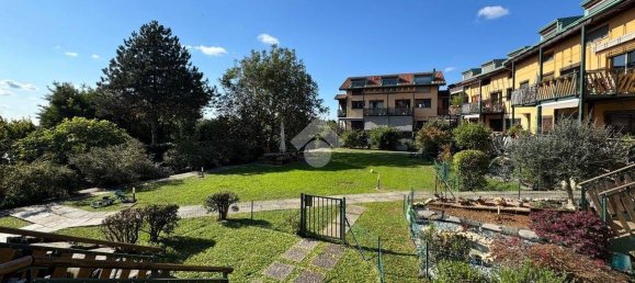 Apartamento de 2 dormitorios en Casatenovo, Italy No. 3723 31
