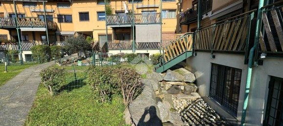 Apartamento de 2 dormitorios en Casatenovo, Italy No. 3723 33