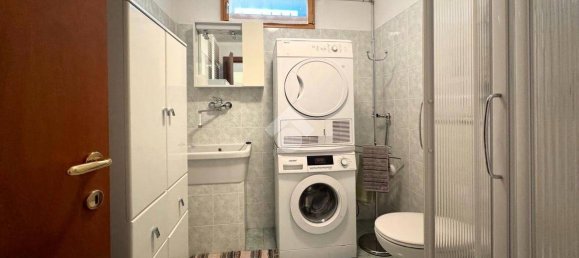 Apartamento de 2 dormitorios en Casatenovo, Italy No. 3723 27