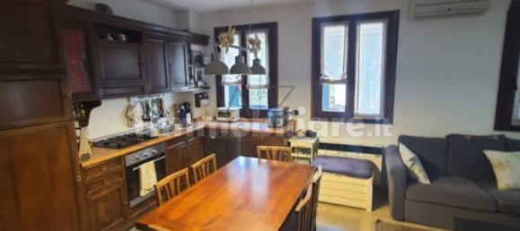 Casa de 2 dormitorios en Castelfranco Veneto, Italy No. 158363 8