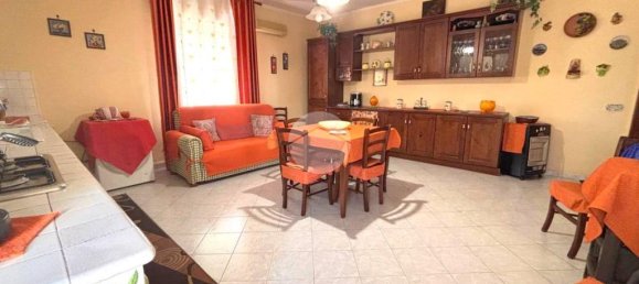 2 Schlafzimmer Wohnung in Palermo, Italy, Nr. 377636 16