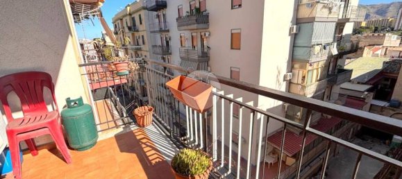 2 Schlafzimmer Wohnung in Palermo, Italy, Nr. 377636 14