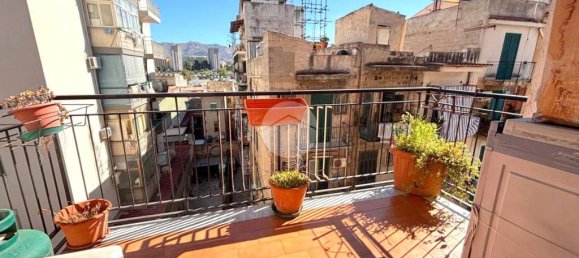 2 Schlafzimmer Wohnung in Palermo, Italy, Nr. 377636 13
