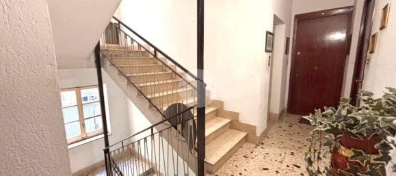2 Schlafzimmer Wohnung in Palermo, Italy, Nr. 377636 4