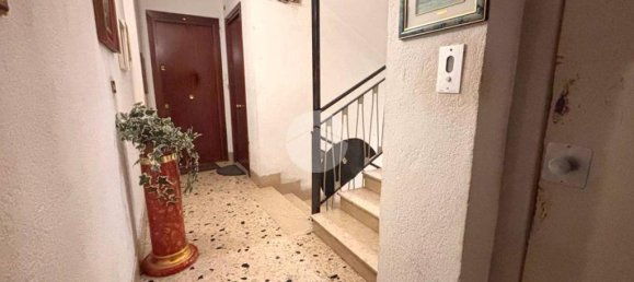 2 Schlafzimmer Wohnung in Palermo, Italy, Nr. 377636 5