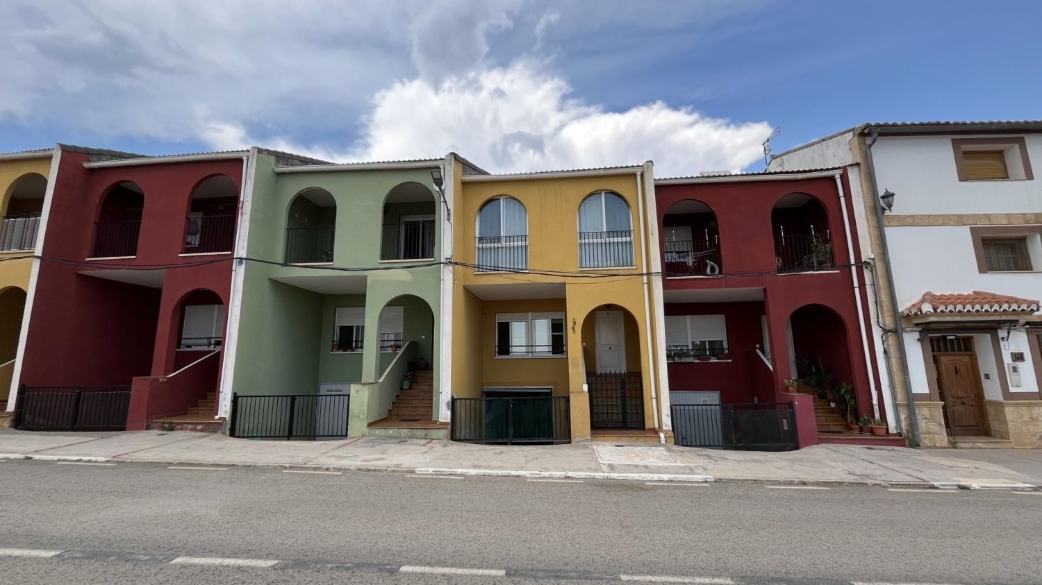 Квартира с 5 спальнями в Куэнка, Испания № 186731