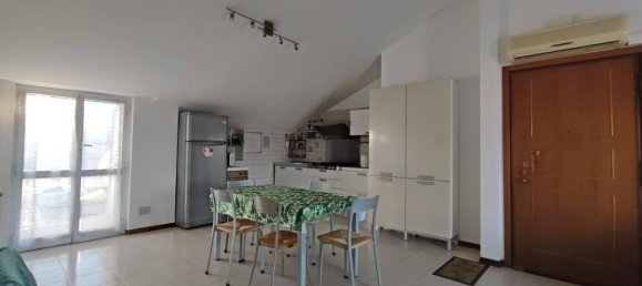 3 Schlafzimmer Wohnung in Città Sant'Angelo, Italy, Nr. 337773 3