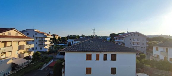 3 Schlafzimmer Wohnung in Città Sant'Angelo, Italy, Nr. 337773 18